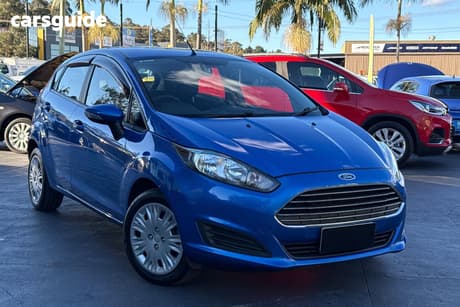 Blue 2016 Ford Fiesta Hatchback Ambiente