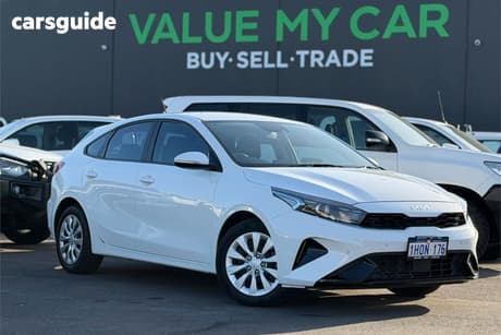 White 2022 Kia Cerato Hatchback S