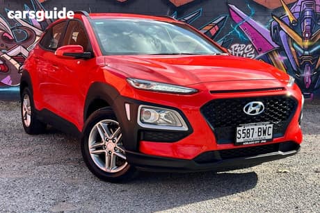 Orange 2018 Hyundai Kona Wagon Active