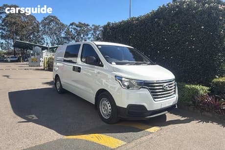 White 2021 Hyundai Iload Crew Van 6S Liftback