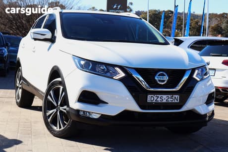 White 2018 Nissan Qashqai Wagon St-L