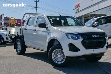 White 2026 Isuzu D-MAX Crew Cab Chassis Sx (4X4)