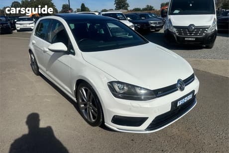 White 2016 Volkswagen Golf Hatchback 110 Tsi Highline