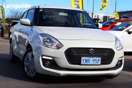 White 2017 Suzuki Swift Hatchback Gl Navigator