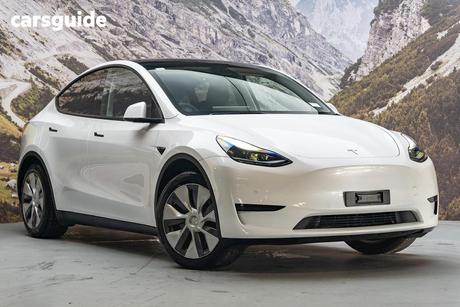 White 2022 Tesla Model Y Wagon Rear-Wheel Drive