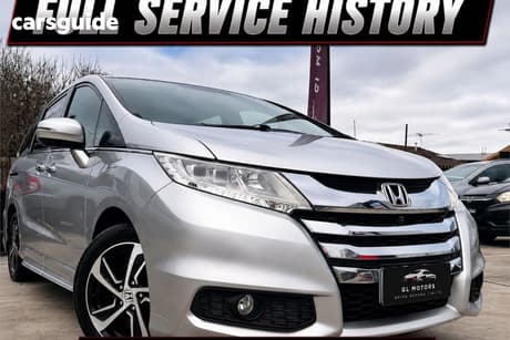 Silver 2015 Honda Odyssey Wagon Vti-L