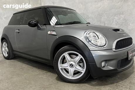 Silver 2007 Mini Cooper Hatch R56