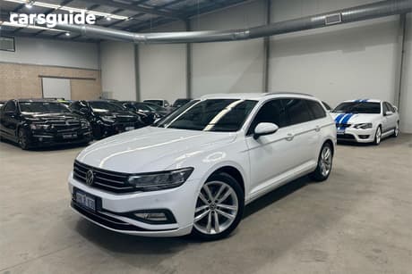 White 2021 Volkswagen Passat Wagon 206 Tsi R-Line