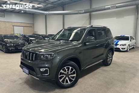 Green 2023 Mahindra Scorpio-N Wagon Z8
