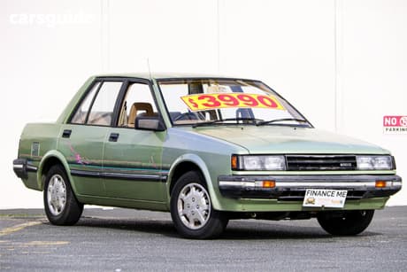 Green 1986 Nissan Pulsar Sedan Gl
