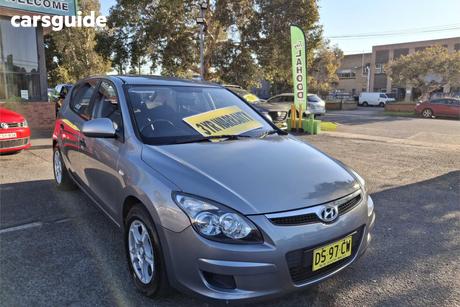 Silver 2011 Hyundai I30 Hatchback Sx