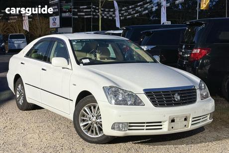 White 2007 Toyota Crown Sedan ROYAL SALOON
