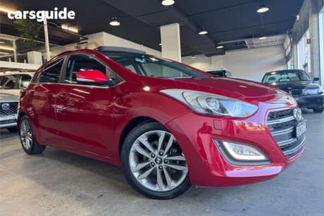 Red 2016 Hyundai I30 Hatchback Premium 1.6 Crdi
