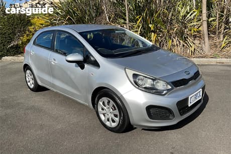 Silver 2011 Kia RIO Hatchback S