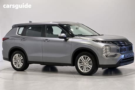 Grey 2023 Mitsubishi Outlander Wagon Es 5 Seat (Awd)