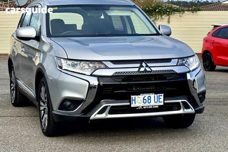 Grey 2018 Mitsubishi Outlander Wagon Es 7 Seat (Awd)