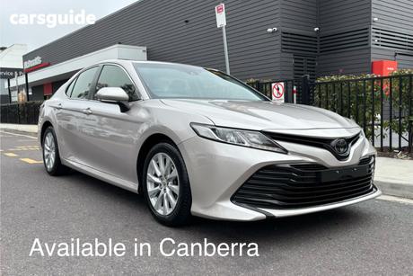 Beige 2018 Toyota Camry Sedan Ascent