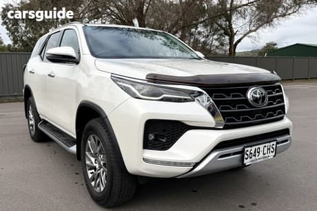 White 2021 Toyota Fortuner Wagon Crusade