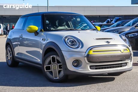 Silver 2020 Mini Cooper Hatchback Se Electric First Edtn 3D Hatc