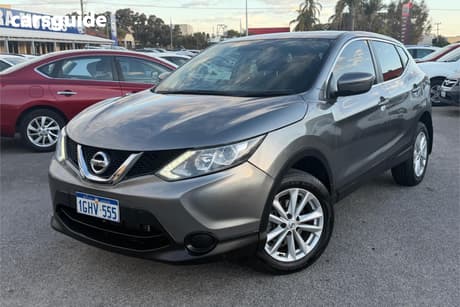 Silver 2017 Nissan Qashqai Wagon St (4X2)