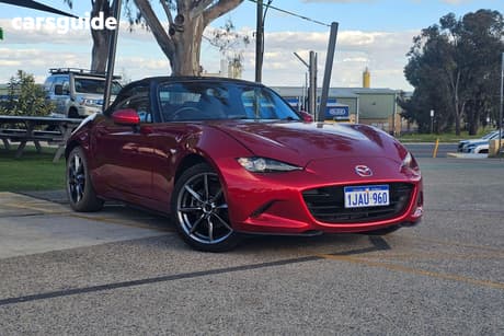 Red 2016 Mazda MX-5 Roadster Gt