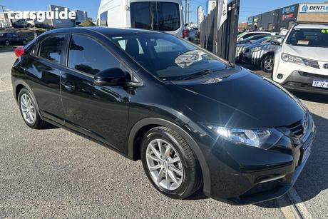 Black 2014 Honda Civic Hatchback Vti-L