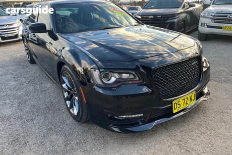 Black 2019 Chrysler 300 Sedan Srt