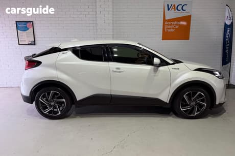 White 2020 Toyota C-HR Wagon Koba (2Wd) Hybrid