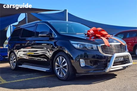 Black 2015 Kia Carnival Wagon Sli