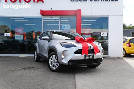 Silver 2024 Toyota Yaris Cross Hatch