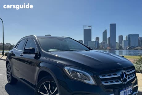 Black 2018 Mercedes-Benz GLA220 Wagon D