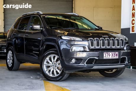 Grey 2014 Jeep Cherokee Wagon Limited (4X4)