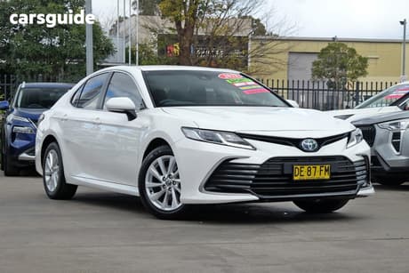 White 2022 Toyota Camry Sedan Ascent