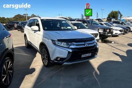 White 2016 Mitsubishi Outlander Wagon Xls (4X4)