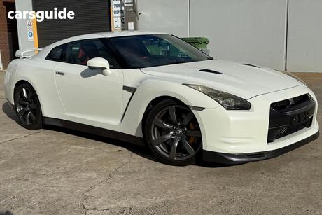 White 2008 Nissan GT-R Coupe PREMIUM
