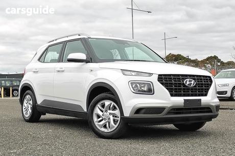 White 2025 Hyundai Venue Wagon