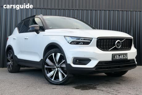 White 2021 Volvo XC40 Wagon Recharge Phev (Fwd)
