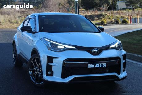 White 2022 Toyota C-HR Wagon Gr-S (2Wd) Hybrid