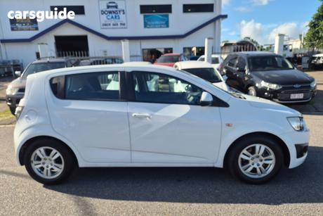 White 2015 Holden Barina Hatchback Cd