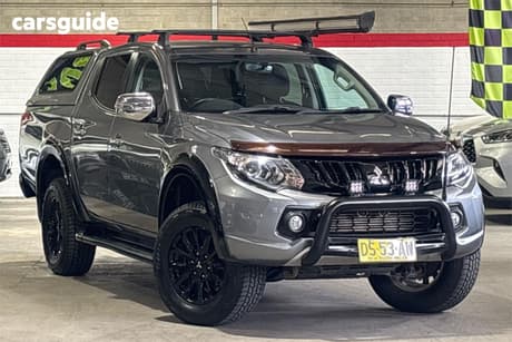 Grey 2017 Mitsubishi Triton Dual Cab Utility Gls (4X4) Sports Edt