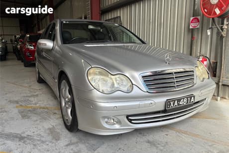 Silver 2005 Mercedes-Benz C180 Sedan Kompressor Classic