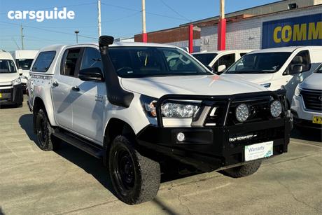 White 2021 Toyota Hilux Double Cab Pick Up Sr (4X4)