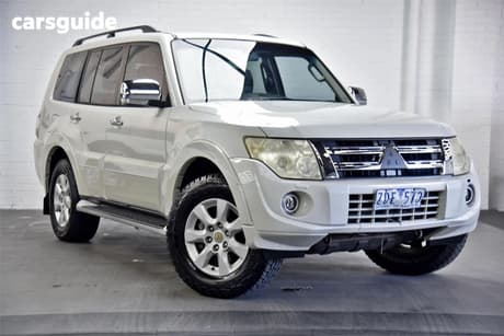 White 2012 Mitsubishi Pajero Wagon Glx Lwb (4X4)
