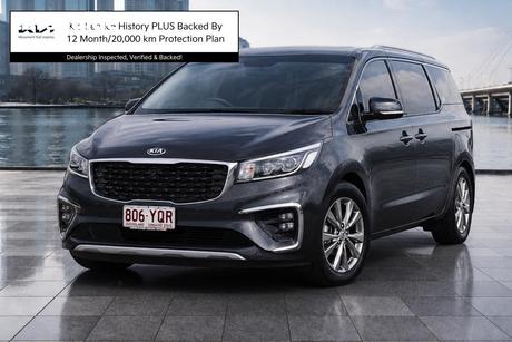 Grey 2018 Kia Carnival Wagon Platinum
