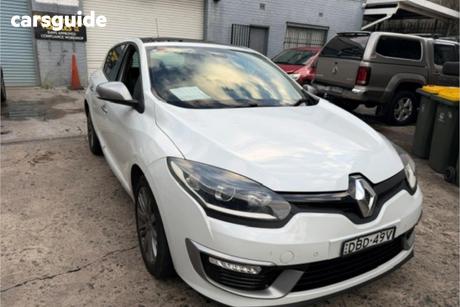 White 2015 Renault Megane Hatchback Gt-Line