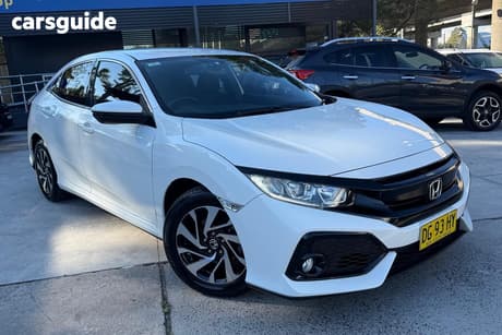 White 2017 Honda Civic Hatchback Vti-S