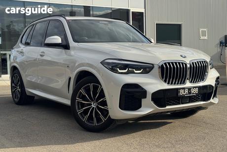 White 2021 BMW X5 Wagon Xdrive30D