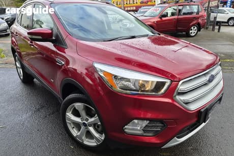 Red 2016 Ford Escape Wagon Trend (Awd)