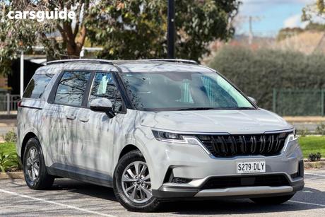 Silver 2023 Kia Carnival Wagon S