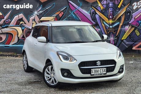 White 2022 Suzuki Swift Hatchback Gl S